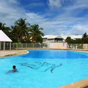 beau-t3-piscine-plages-et-commerces-pieds-sur-la-marina.comcaribbean.com/